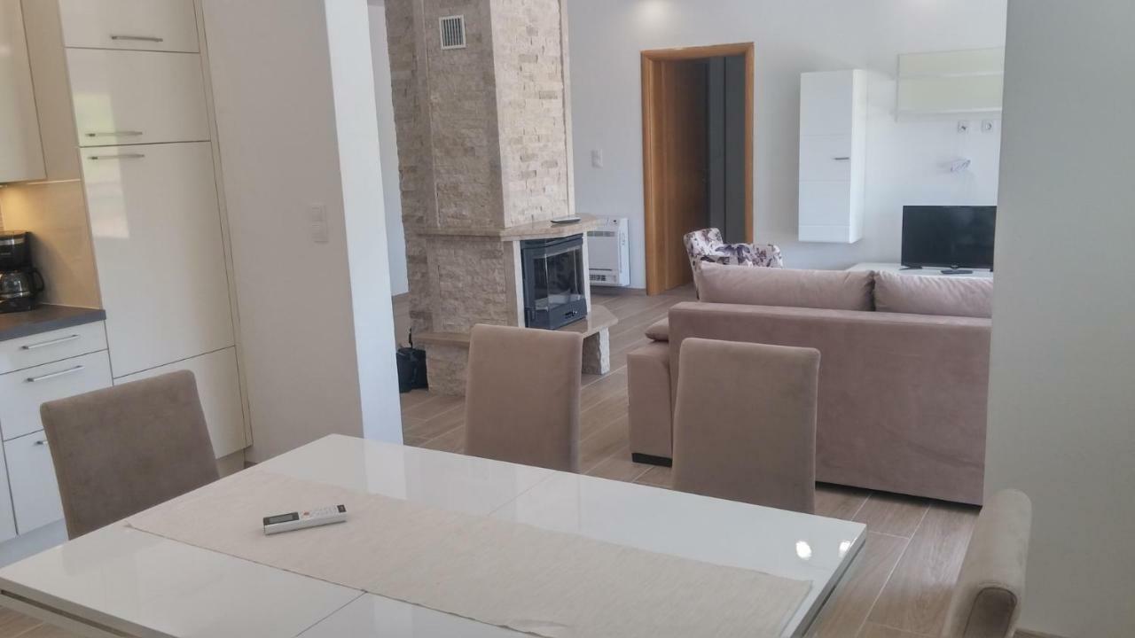 Hvar-Holiday Apartments Врбоска Екстериор снимка